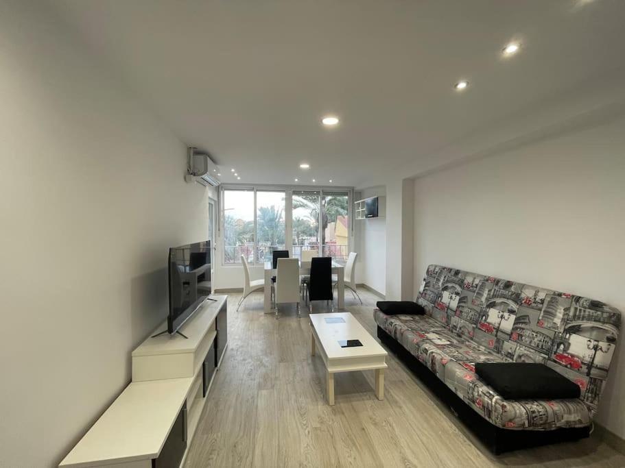 Nice Apartment Near The Sea Torrevieja Luaran gambar